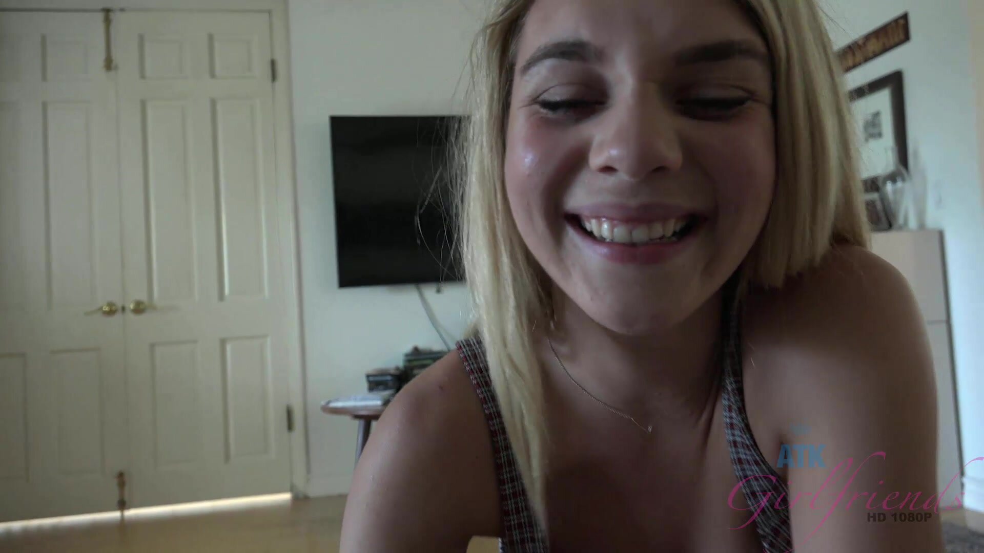 Gabbie Is New  but She Fucks Like an Old Pro