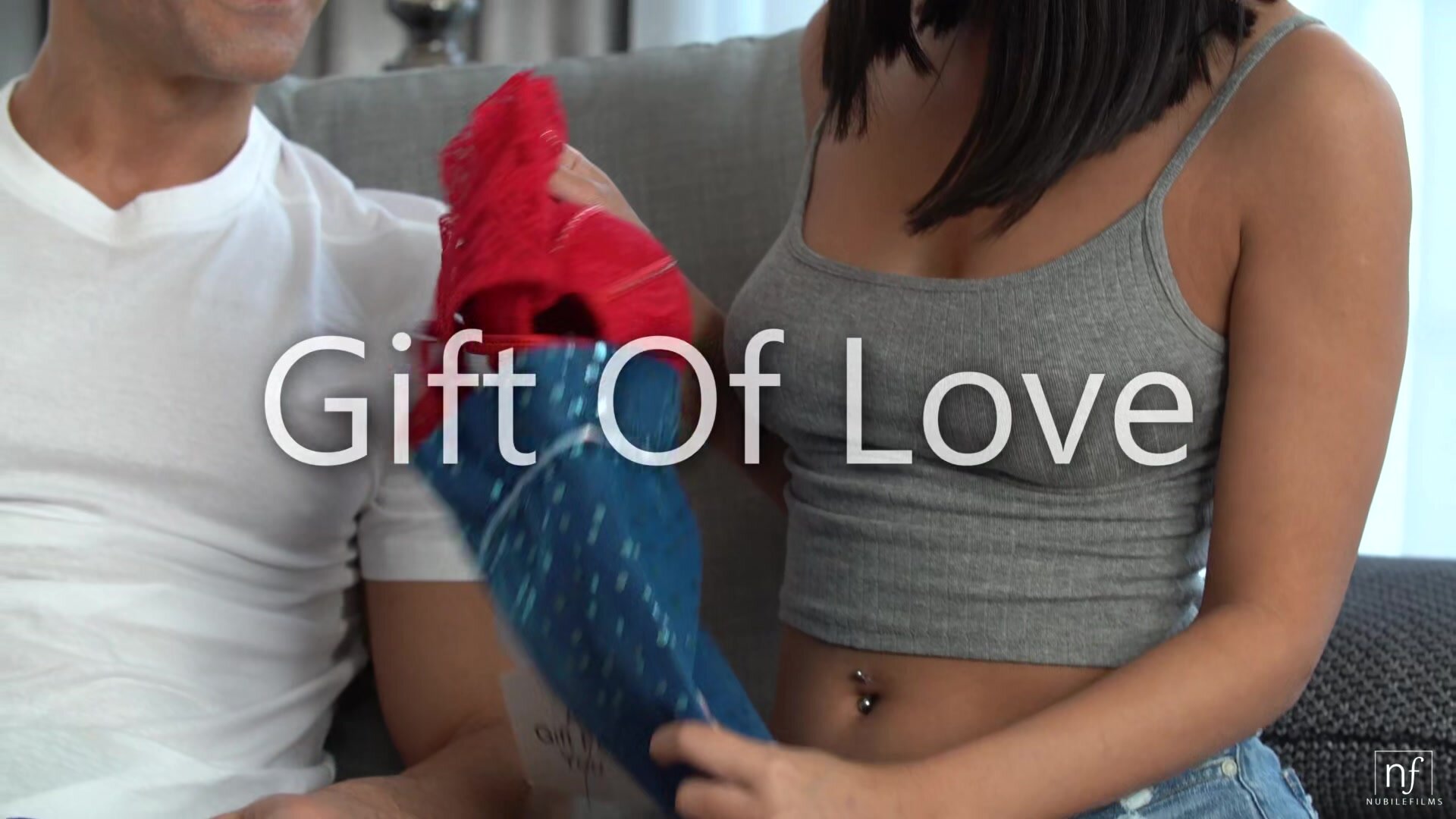 Sarah Cute & Sharon White - Gift Of Love in HD