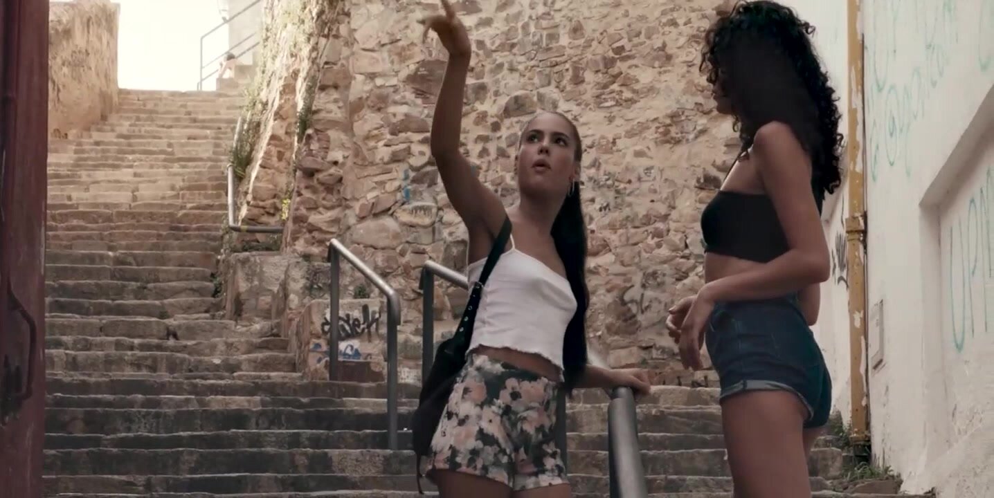 Apolonia Lapiedra & Gia Ren - One Hot Summer's Day