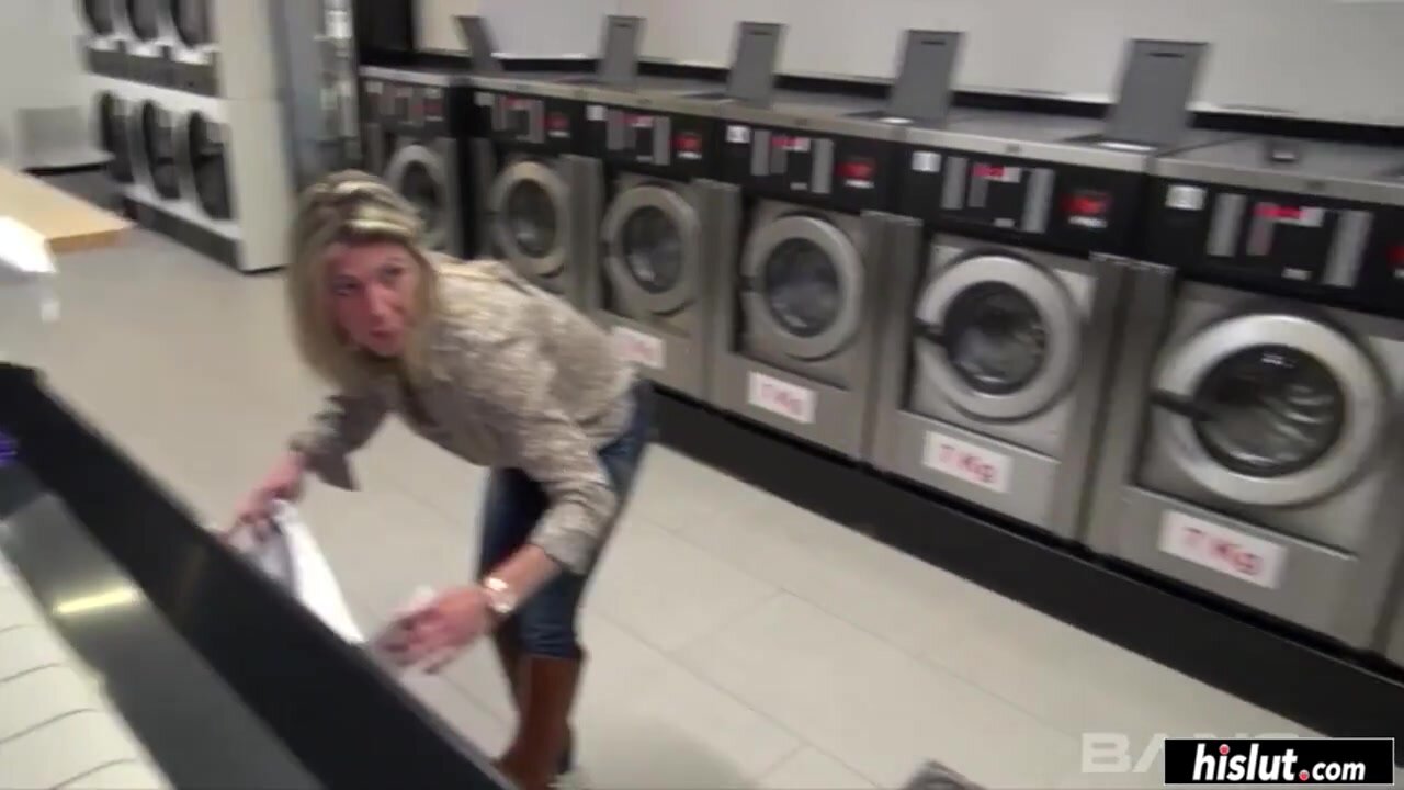 Nikky Clarisse fucks three dudes at once at a late night laundromat!