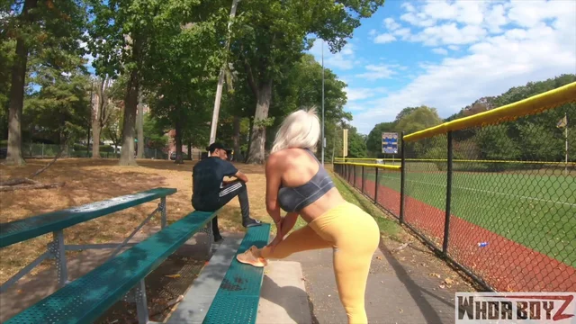 640px x 360px - Uptown Jenny - Big Ass Latina Takes A Bbc In Park