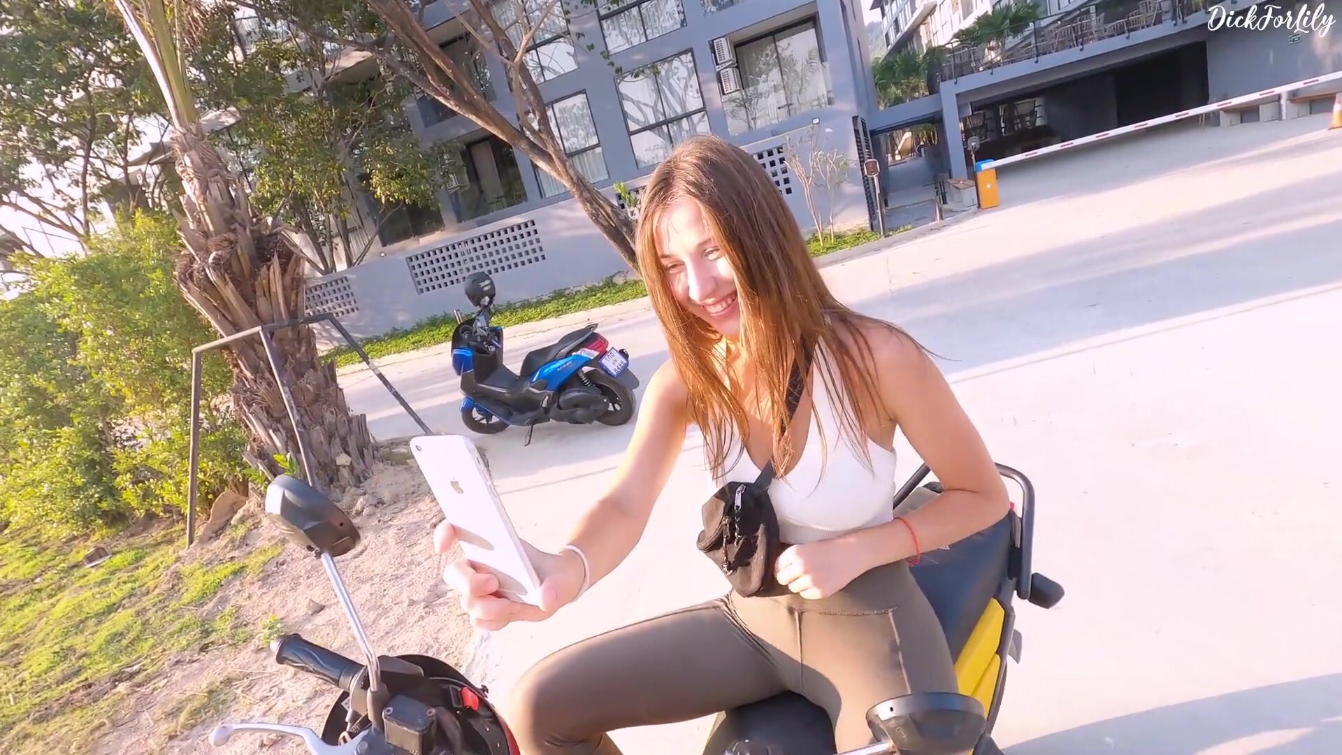 DickForLily - Tourist Fell for My Motorbike and Got Hot