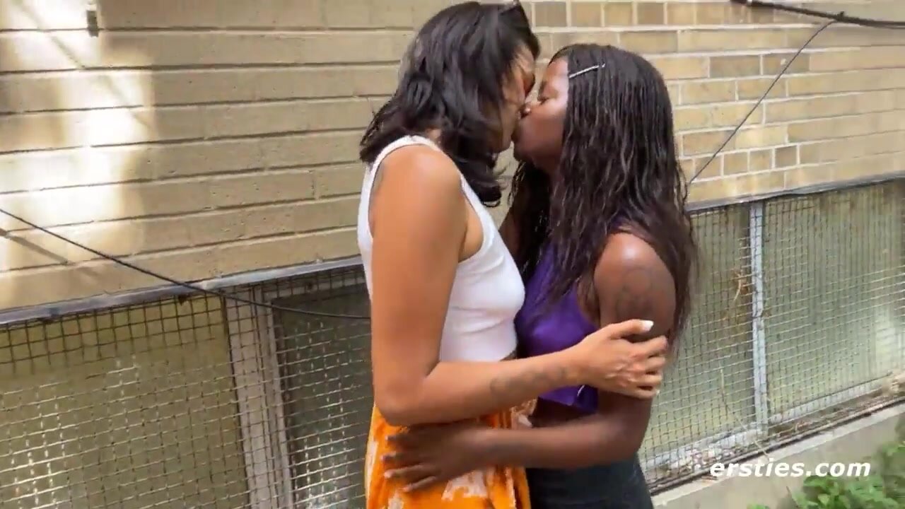 Ersties: Exhibitionist Lesbians Have Sexy Fun In Public