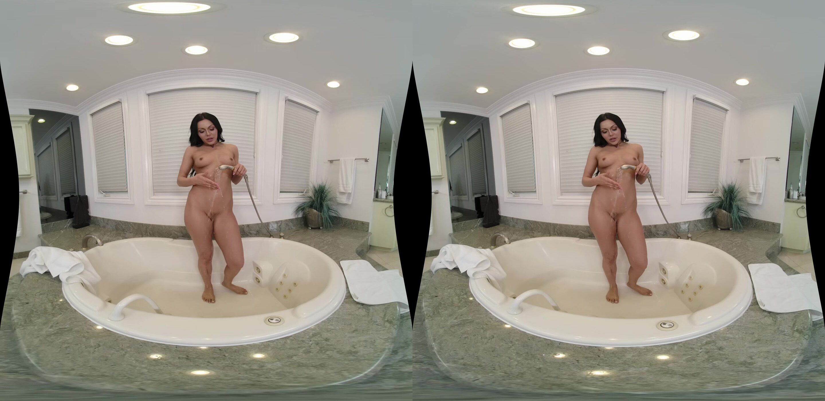Demi Diveena - Bath And Body Twerks