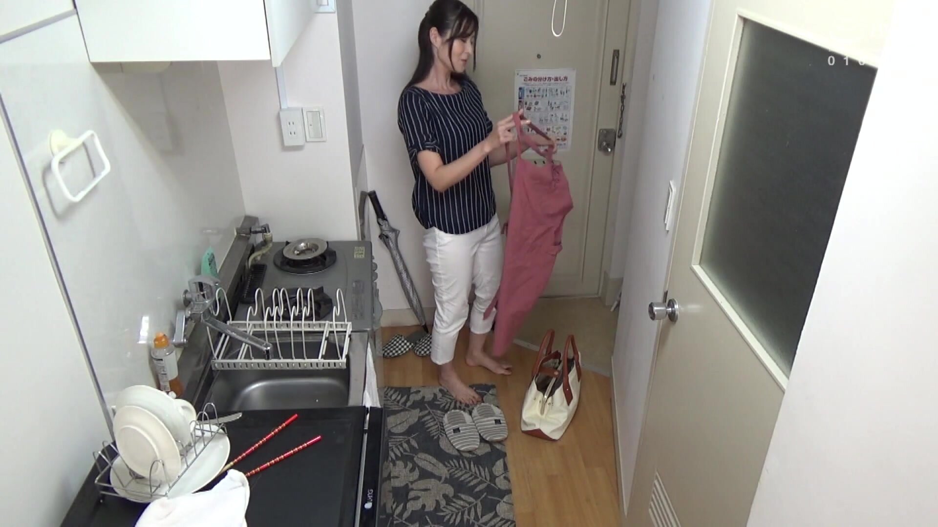 JJDD-003 An Aunt Housekeeper Who Can’t Say No To Creamp