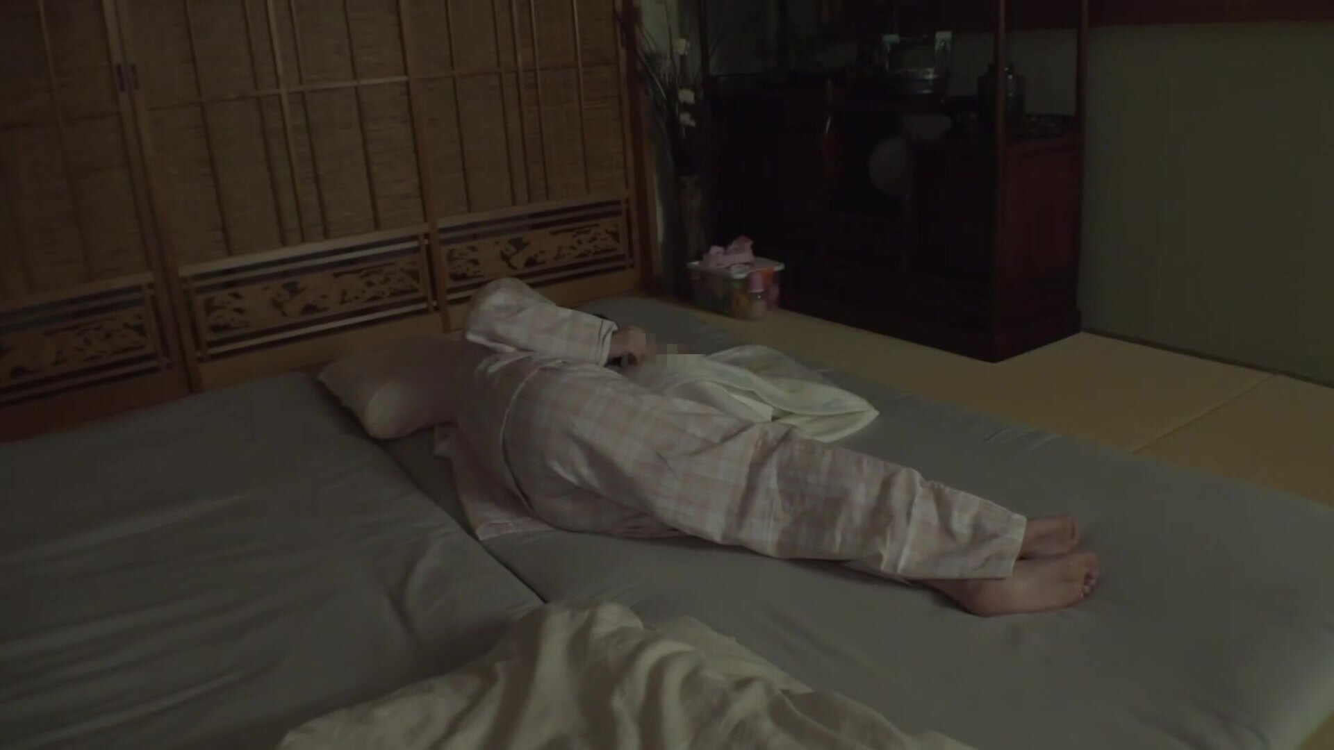 740YMTK-010 Friends 02