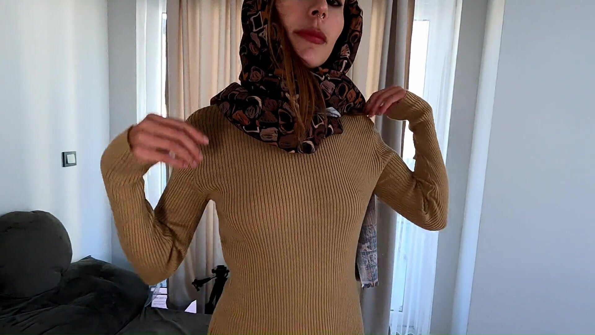 GhomeStory - Muslim Woman Sucks Cock and Fucks in the A