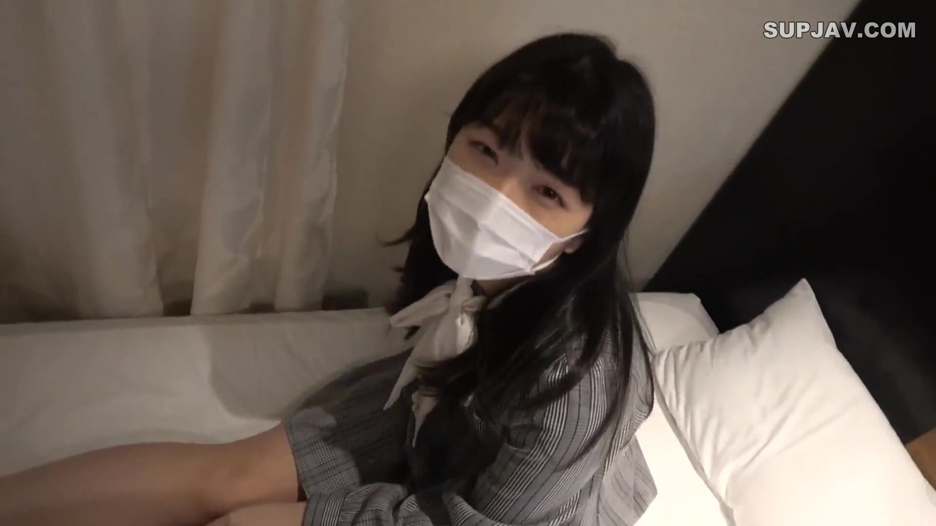 I can’t forget the feeling of hugging a 151cm small immature idol trainee and called me for the second time. Sexual intercourse that I’m not used to yet seemed a little tough, but I ended up having vaginal cum shot twice