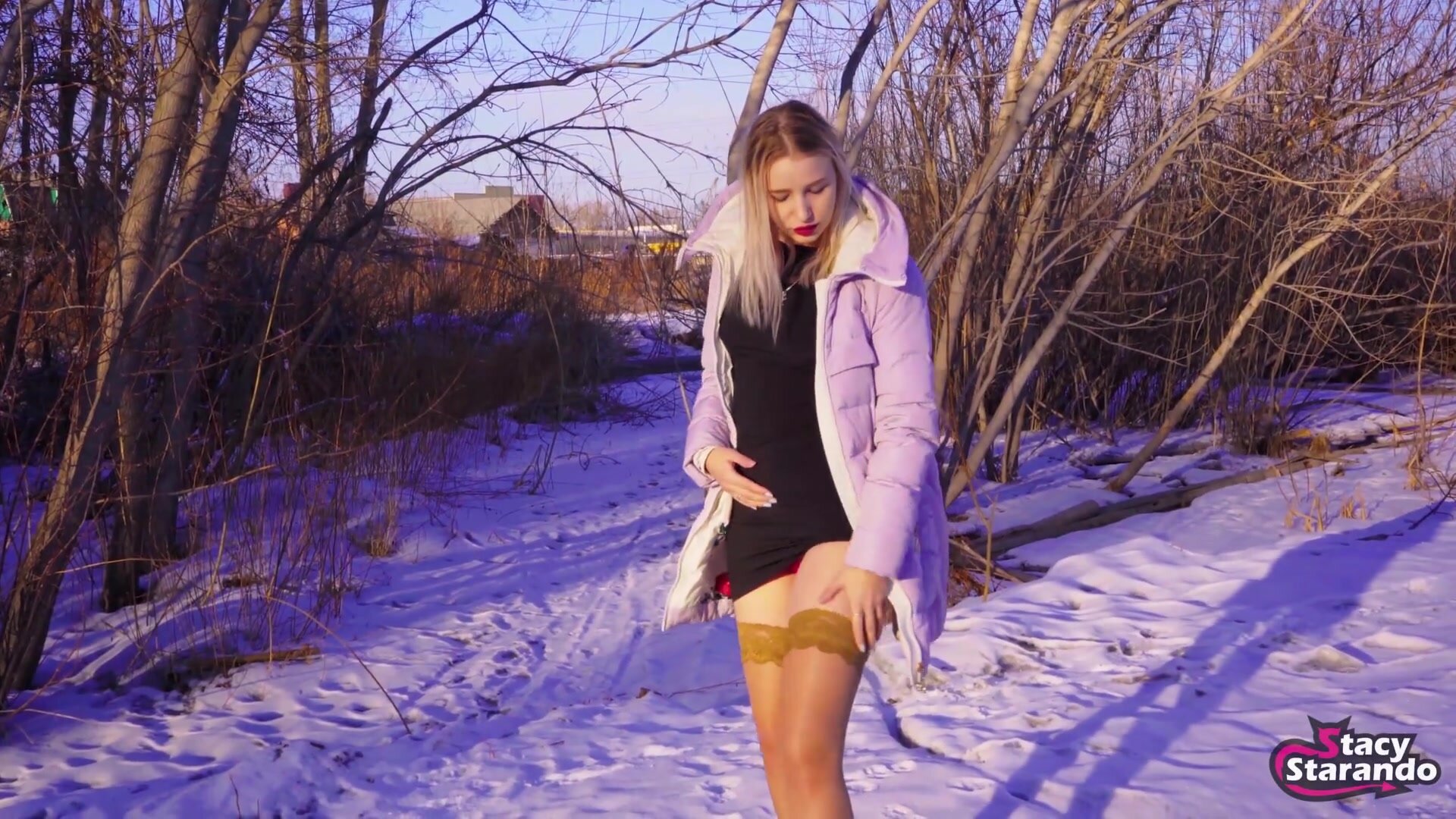 Alice Novak - Girl in Down Jacket Masturbates Outdoors in Winter