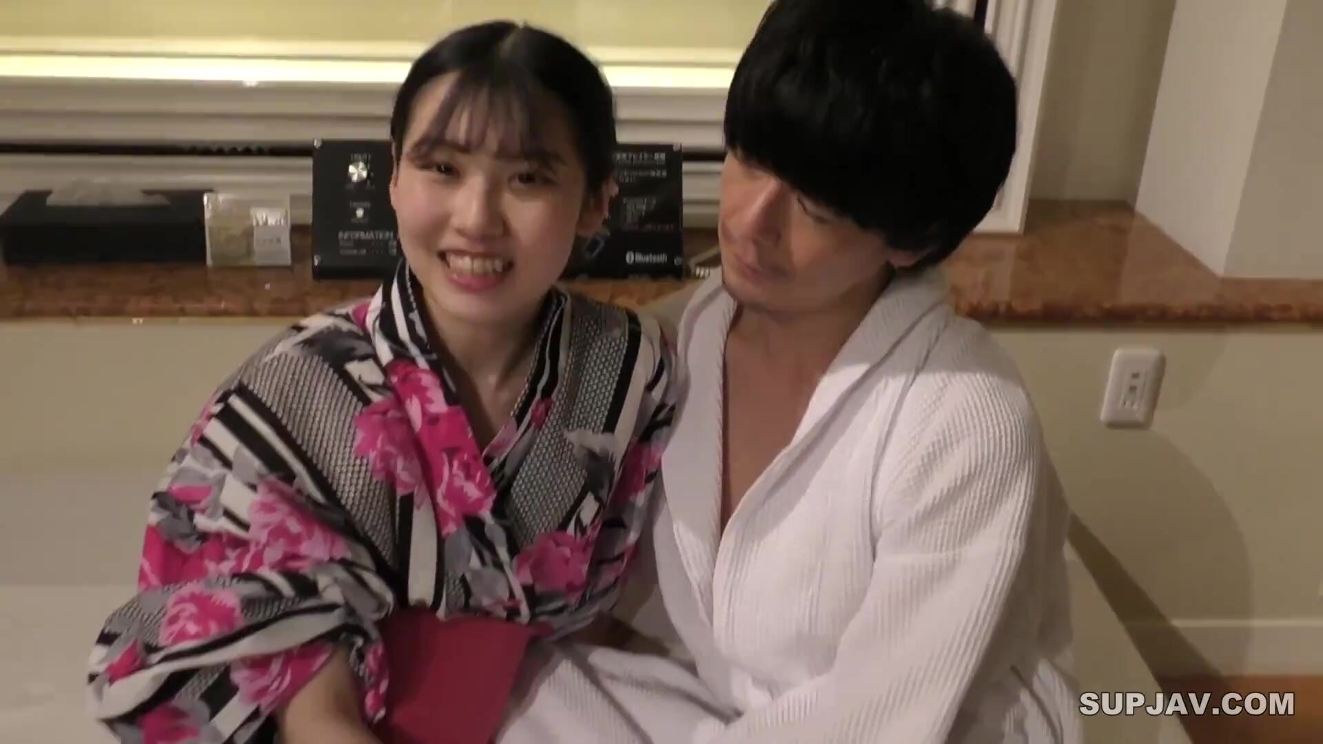 Samurai Japan! Beat Korea! ] Mio-chan’s yukata creampie sex edition, there is also a cum swallowing blowjob in the shower!