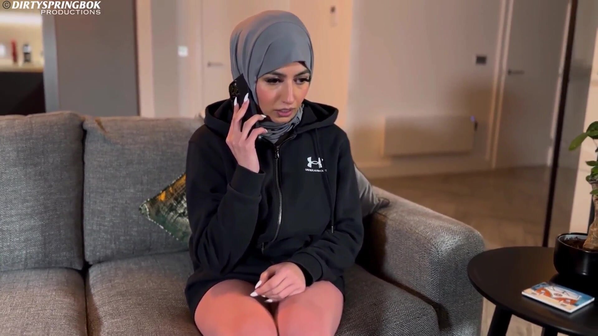 Hijabi Aaliyah fucks her new personal trainer