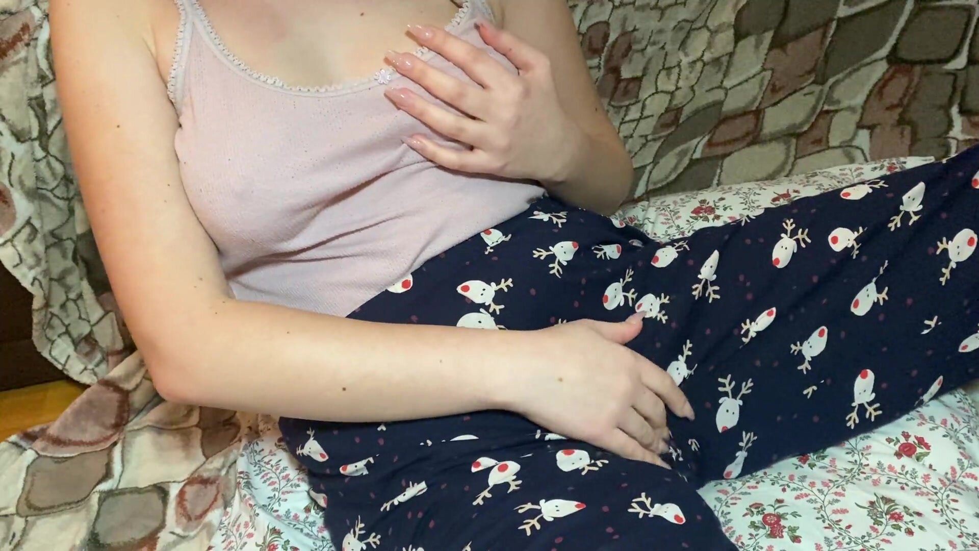 TomaStevi - Trying a new dildo toy and have a moaning orgasm