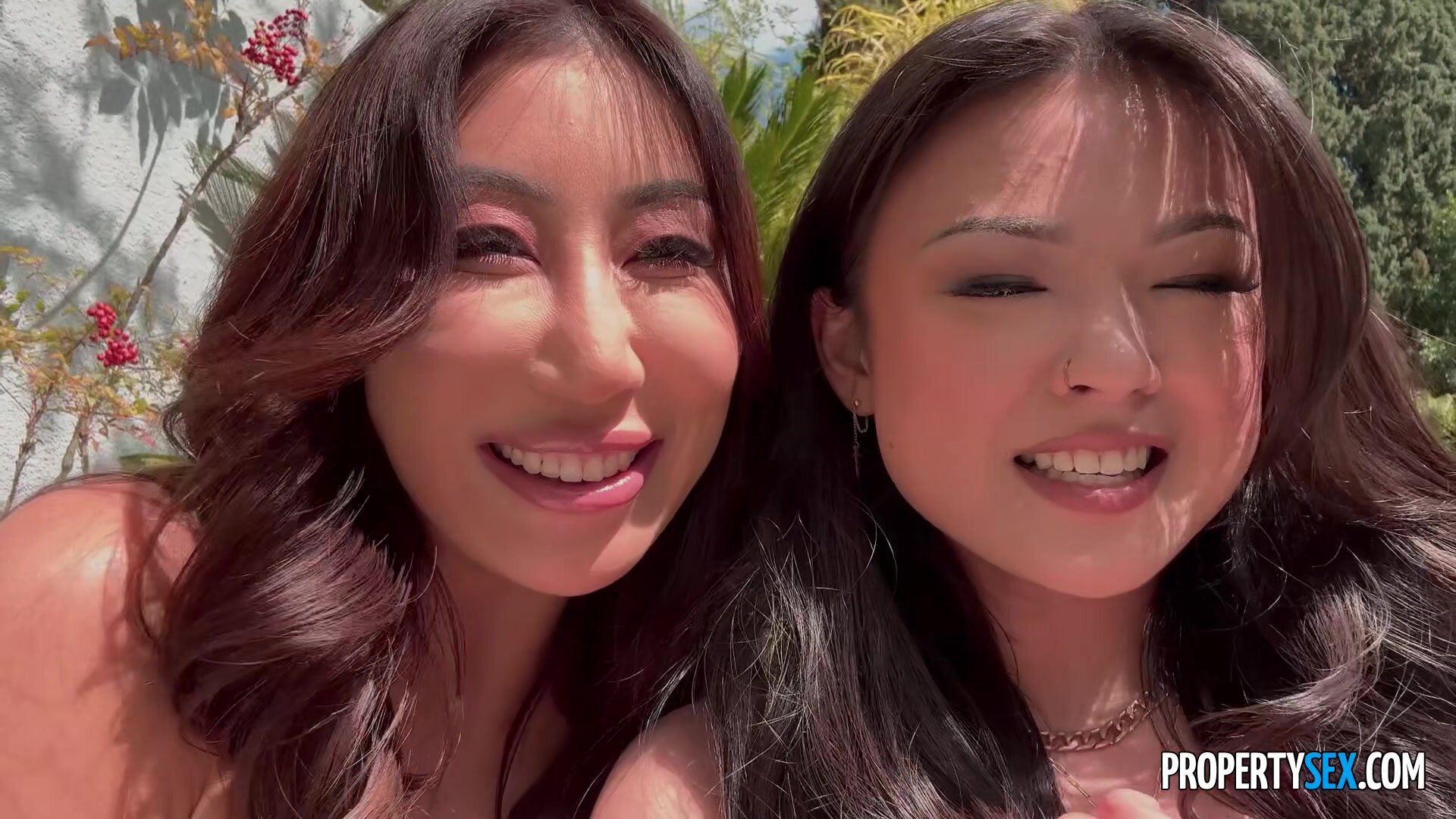 HouseHumpers - Lulu Chu And Nicole Doshi Never Been With A Guy Before