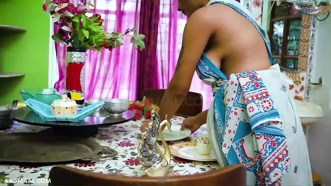 Houseowner Uncut (2024) GoddesMahi Hindi Hot Short Film
