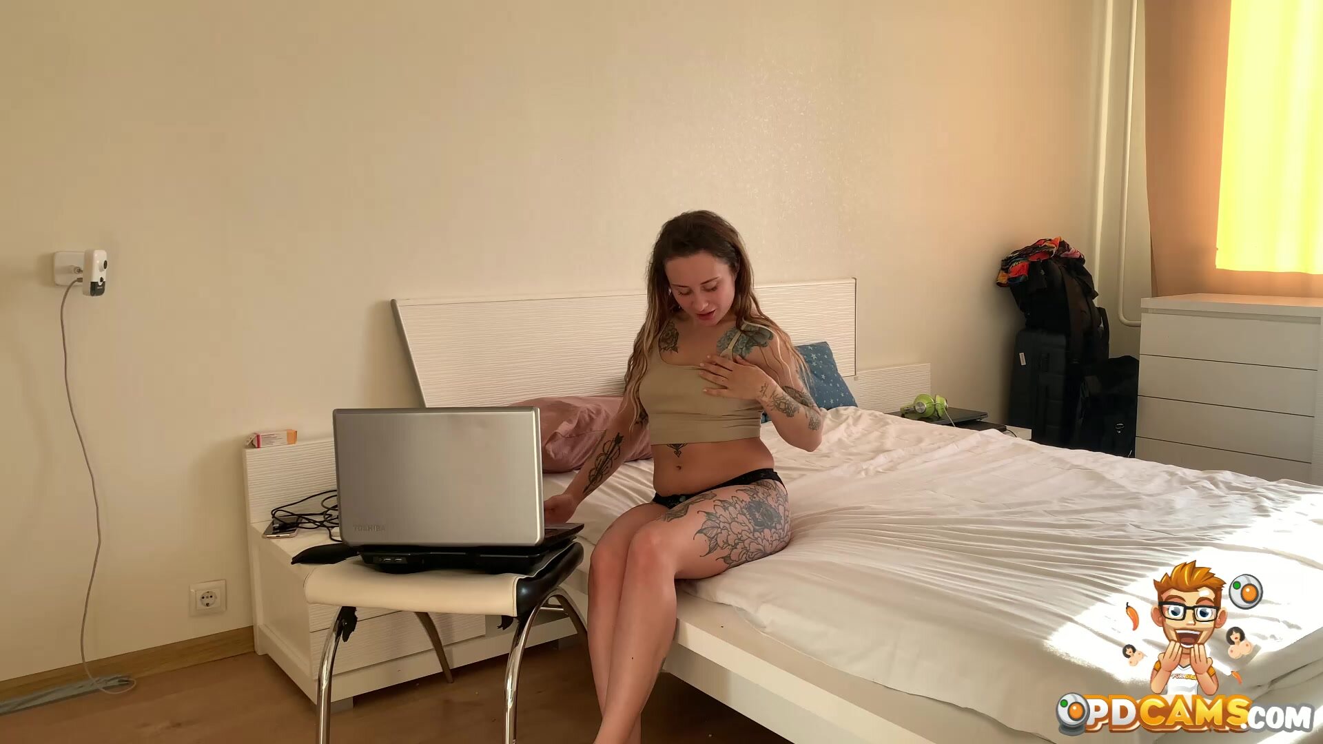 Masturbating with a stranger on webcam