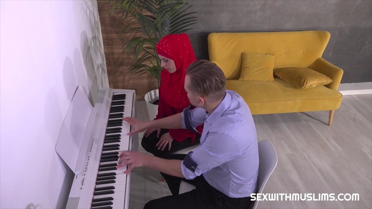She fucks better than she plays the piano