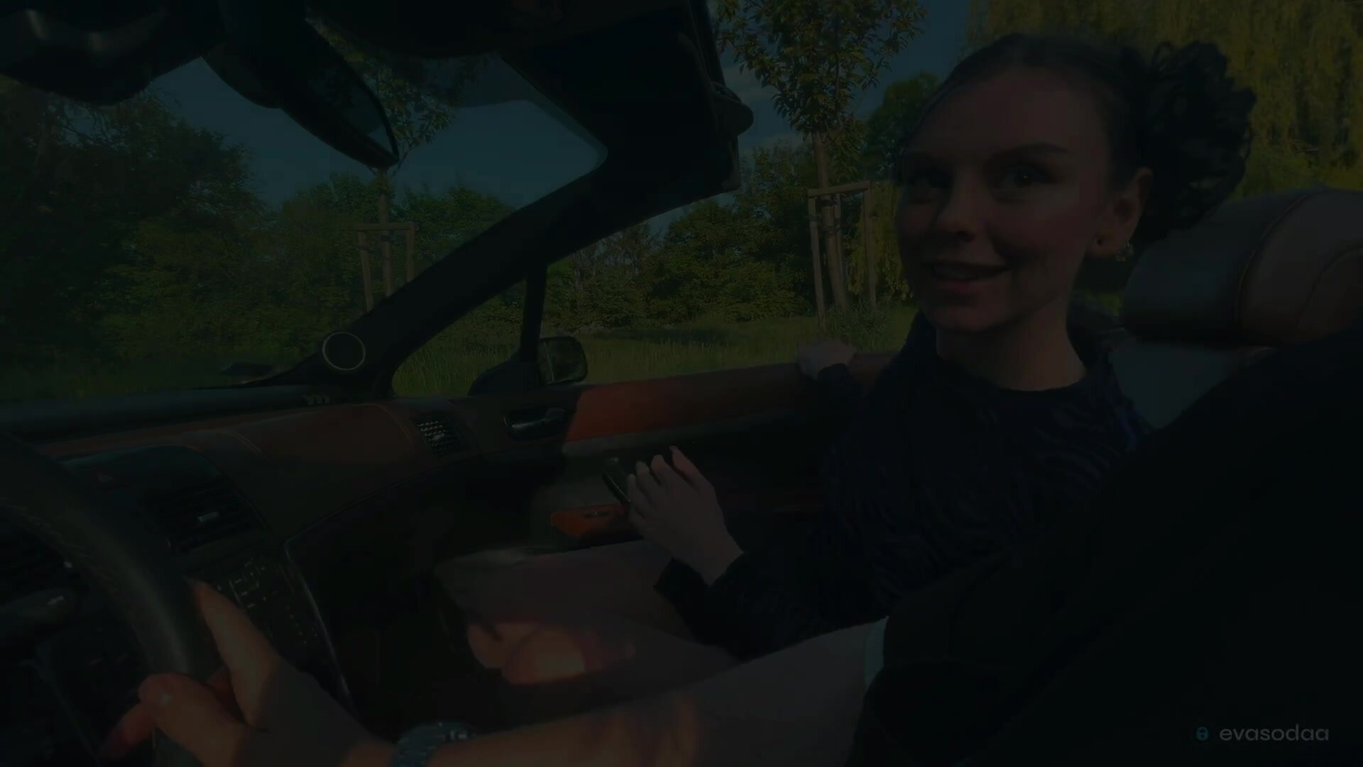 Eva Soda - Utroskab med den første kvinde i bilen ⧸ Sex i bilen