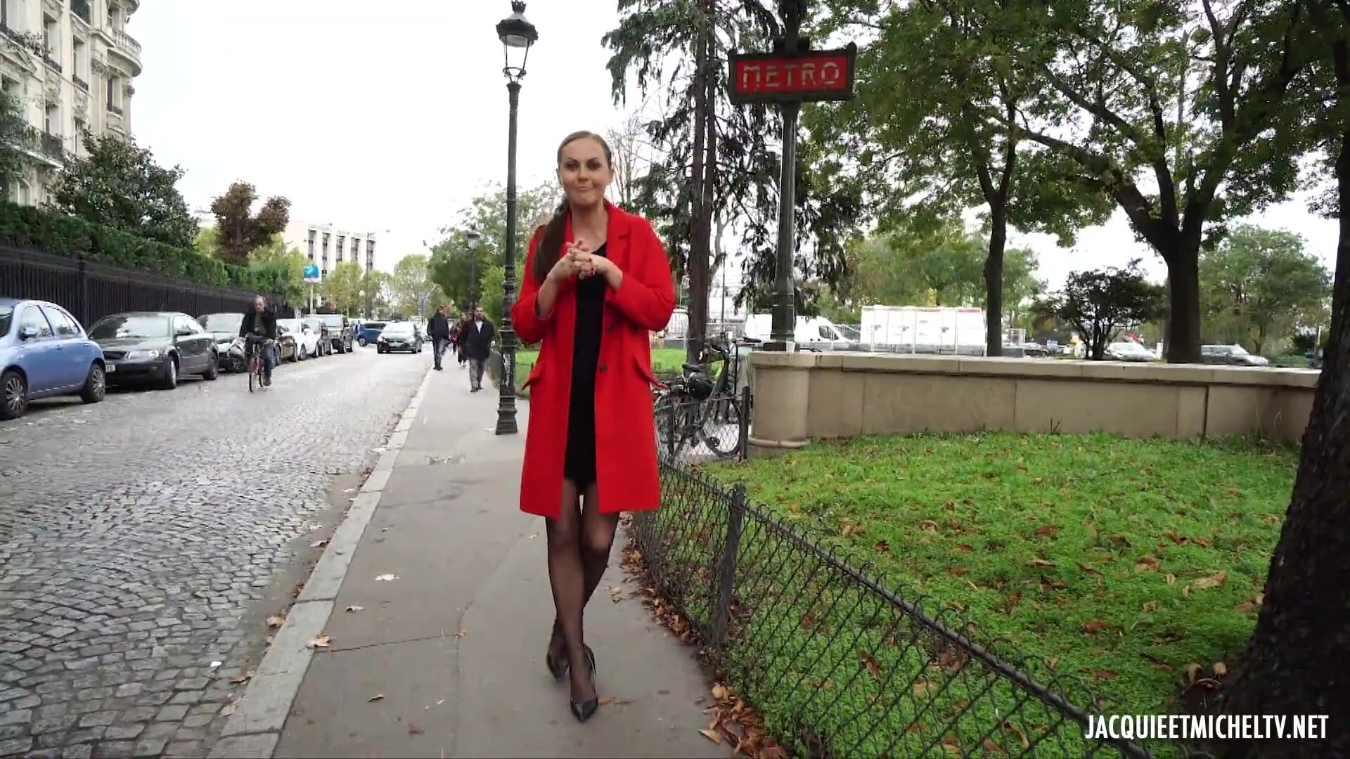 A sensual Parisian stroll for the beautiful Tina!