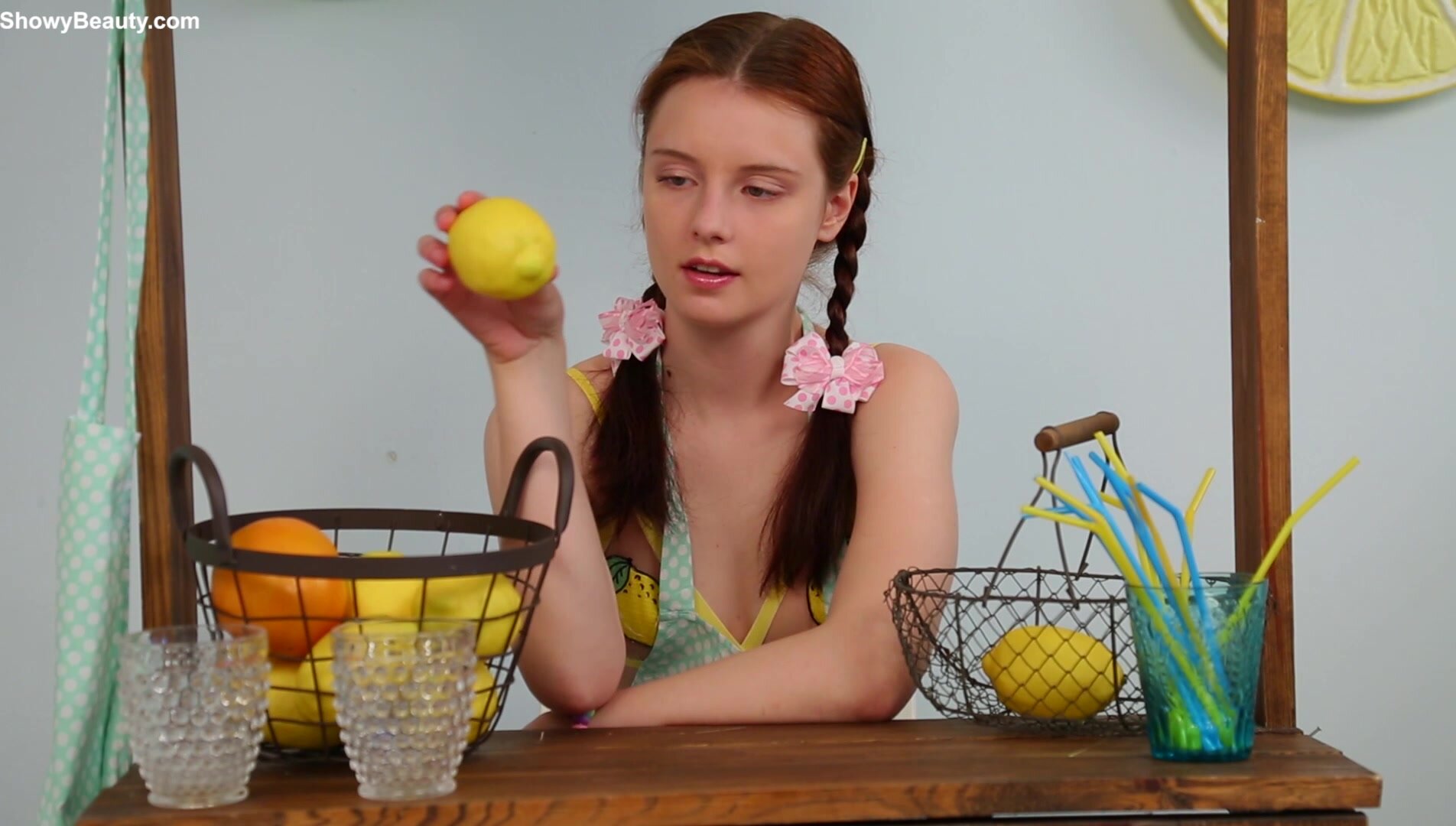 Sienna Kim - Sweet Lemon