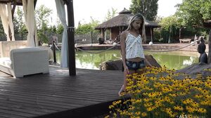 Gina Gerson - Decompress [4K]