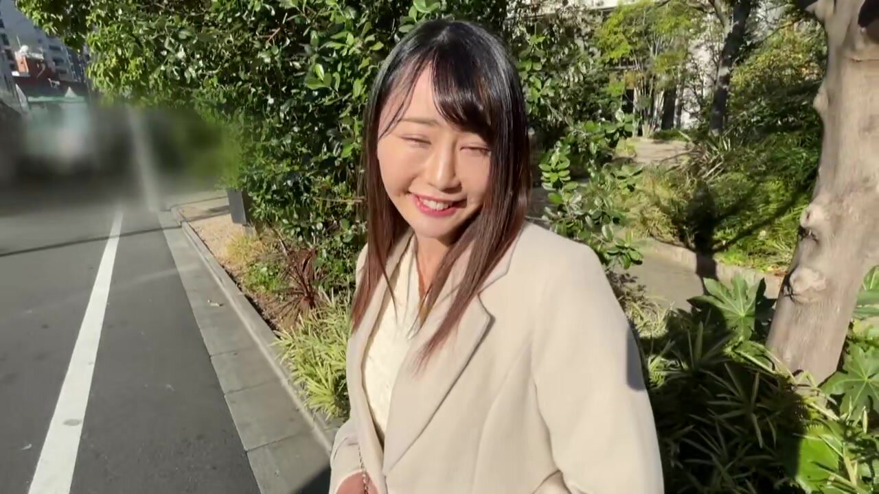 300NTK-571 [No.1 Body I Want To Embrace] A Tokyo Girl Who Receives A Baptismal Namachin Insertion In The City of Flowers! !! F milk that seems to be a mature and chewy beauty and a round rubbing response! !! And the butt that seems to be there to poke in 