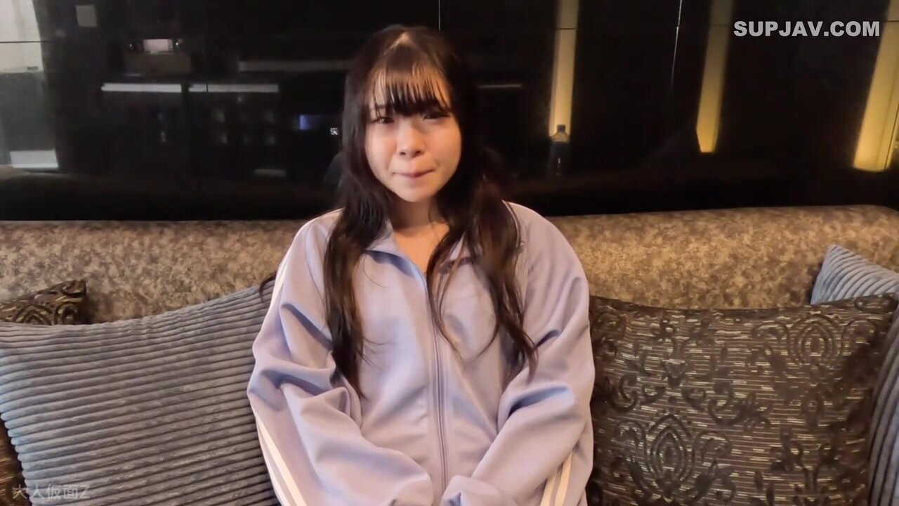 Maki (19 years old) is a cute specialist with beautiful glutinous skin. She tries her best to look cute and innocent, but then a test tube is shoved into her vagina and she is filmed with an endoscope and then ejaculated inside her.