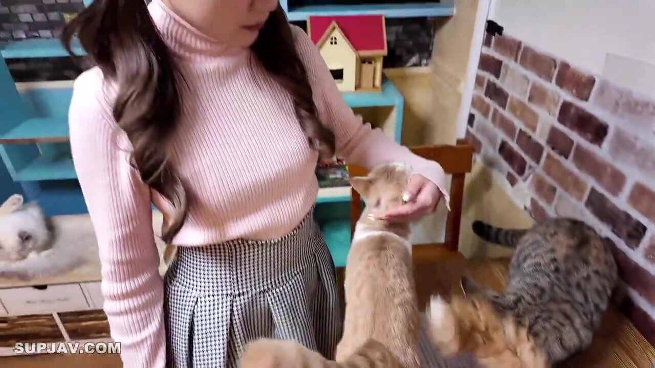 Super cute and super rare Cat cafe date, cat melts me down “Cute…”. I was so crazy about my dick after the date…………………………….