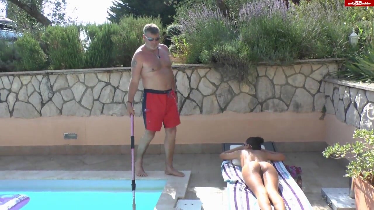 Poolboy fickt mein Arsch 1! mit Sonja4you