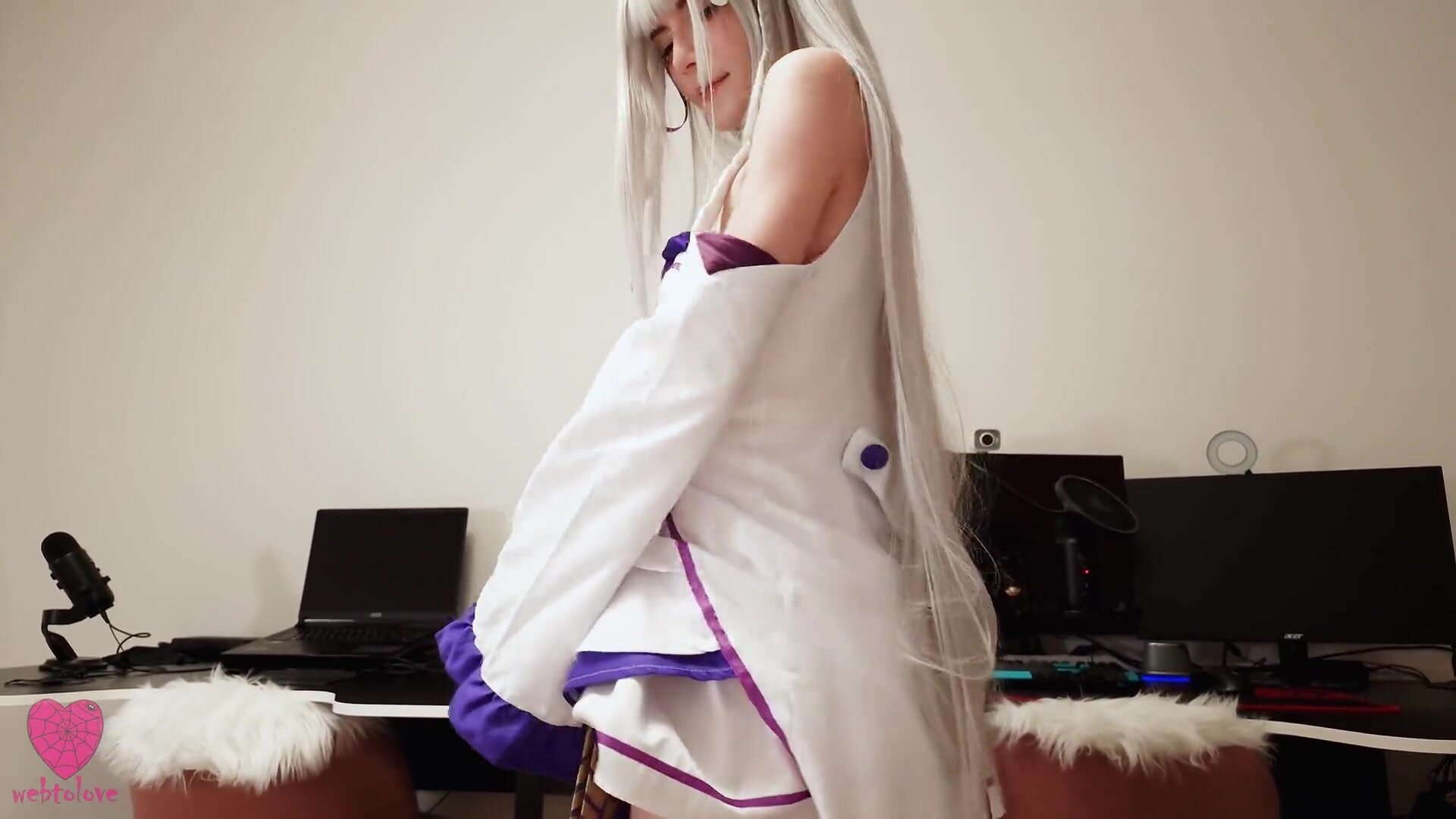 webtolove - Innocent Emilia from Re：Zero with cat ears enjoys sucking cock and fucking to get cum in her pussy