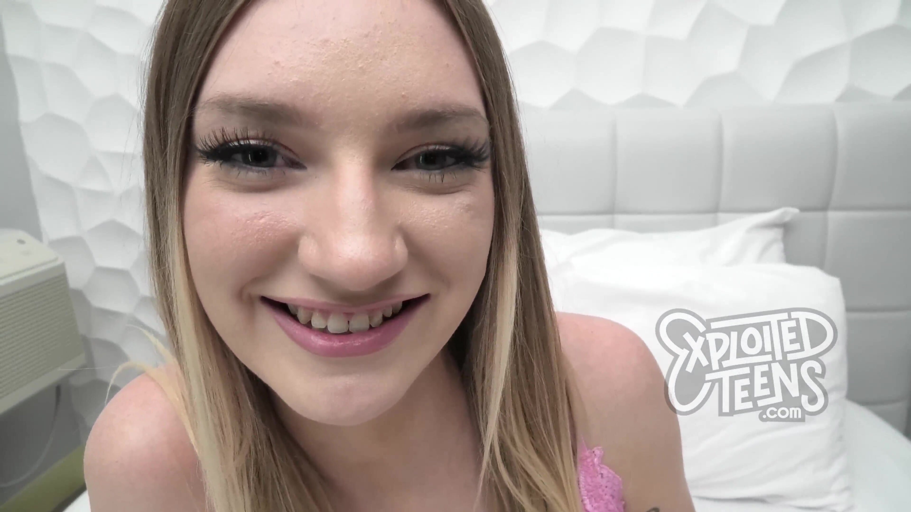 Daisy - Exploited Teens in 4K