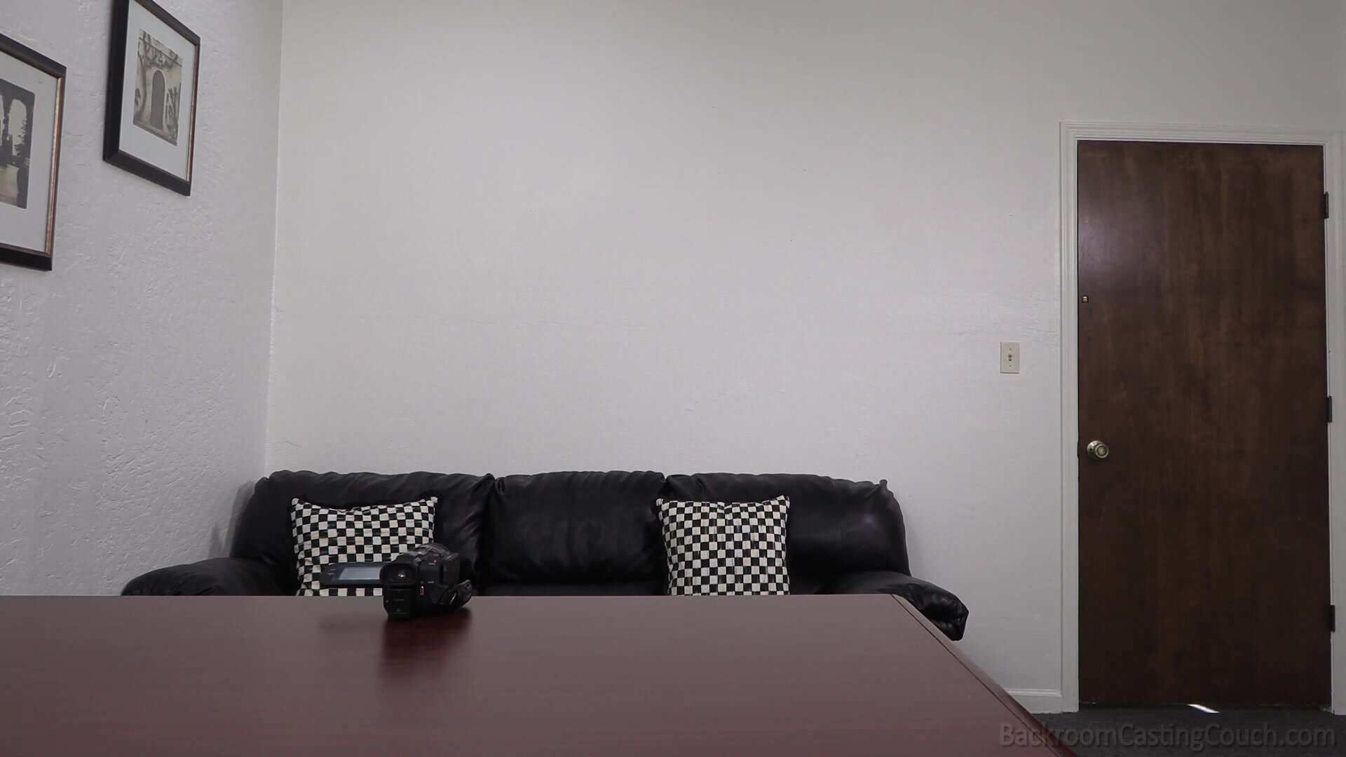 BackroomCastingCouch - Lola in HD