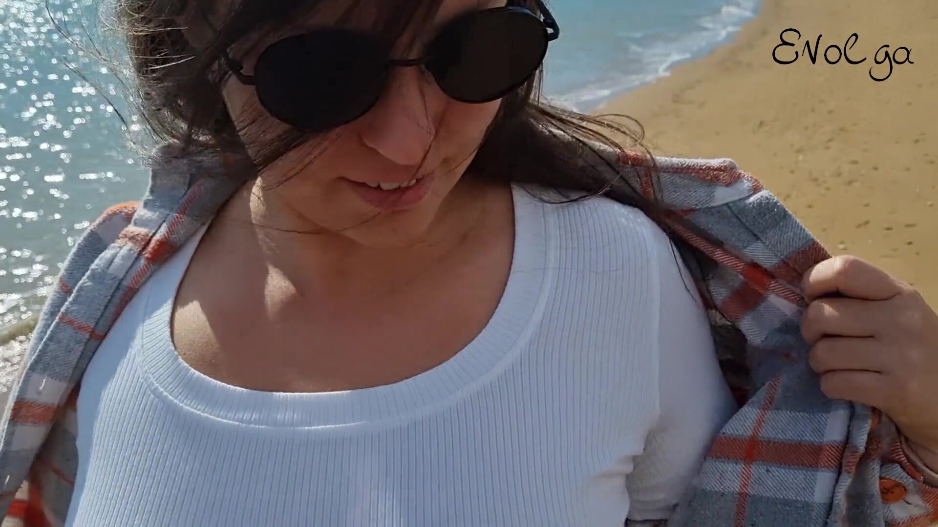 Evolga - A walk on the beach ended with a blowjob and cum on my tits