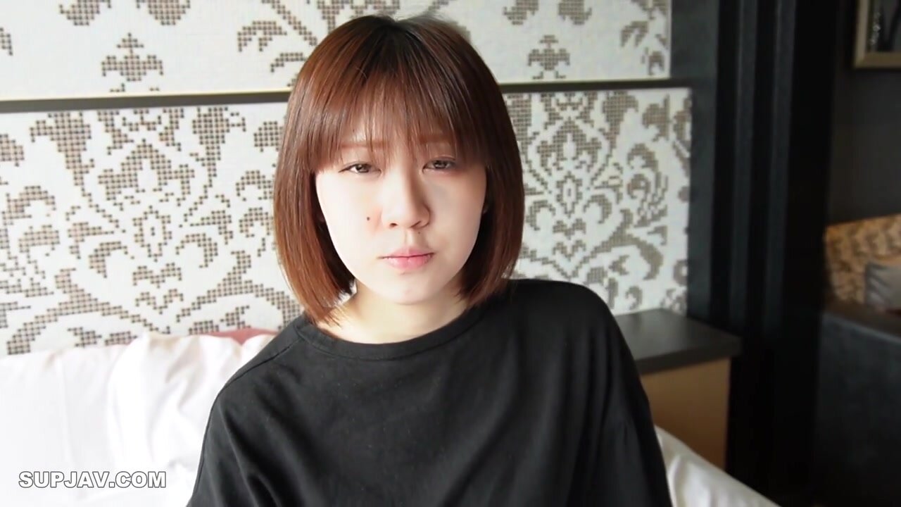 Mashiro, 23 years old, a beautiful girl with big breasts and short bob hair for some reason, gets a lot of creampie