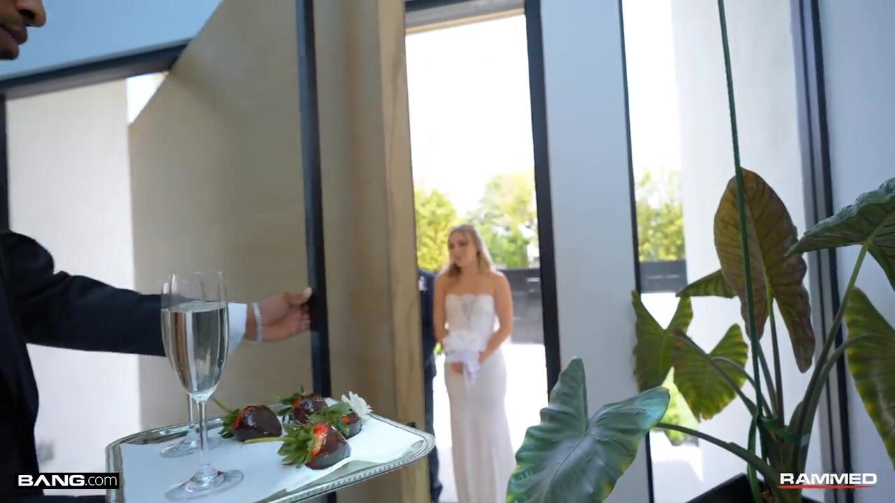 Bride Anna Claire Clouds Cheats On Her Wedding Day in HD