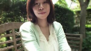 Milf in Love - Japanese cougars gone wild - Episode 02