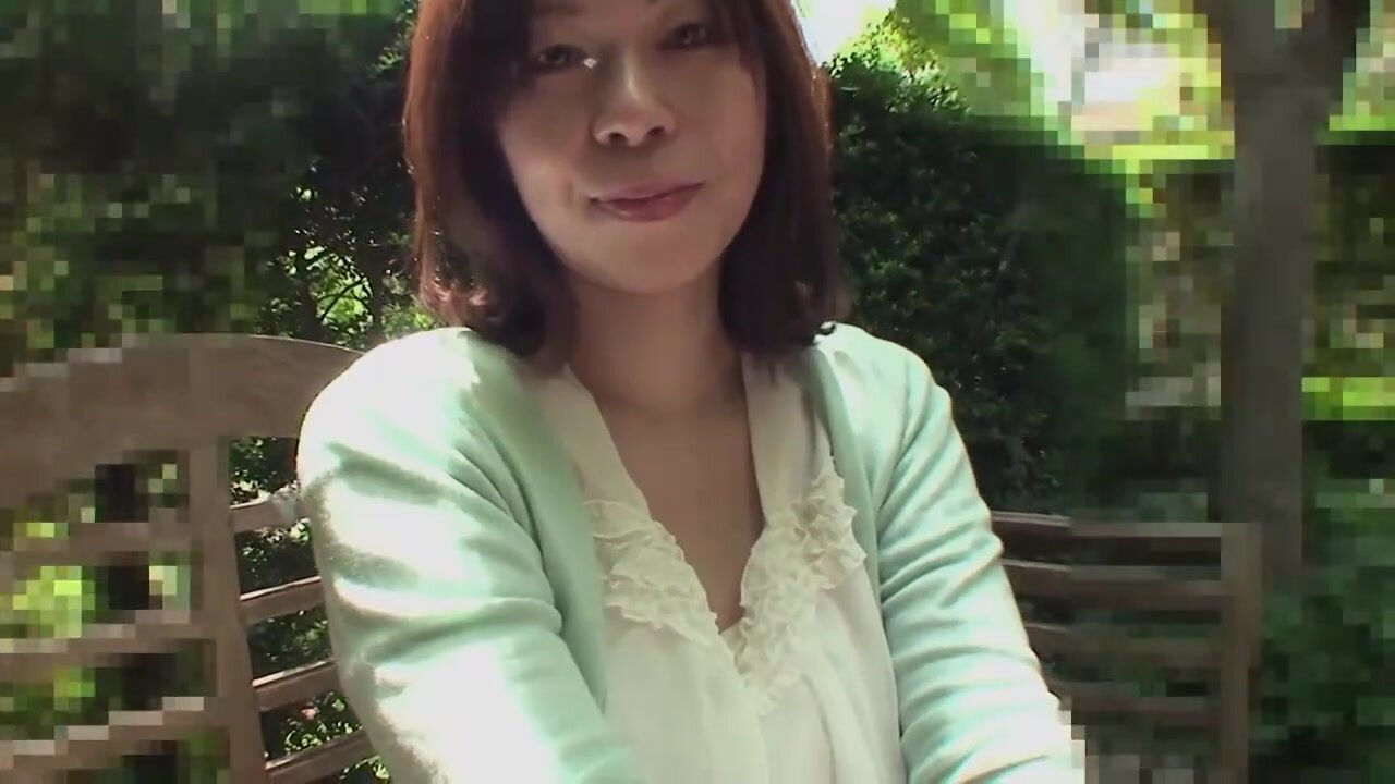 Milf in Love - Japanese cougars gone wild - Episode 02
