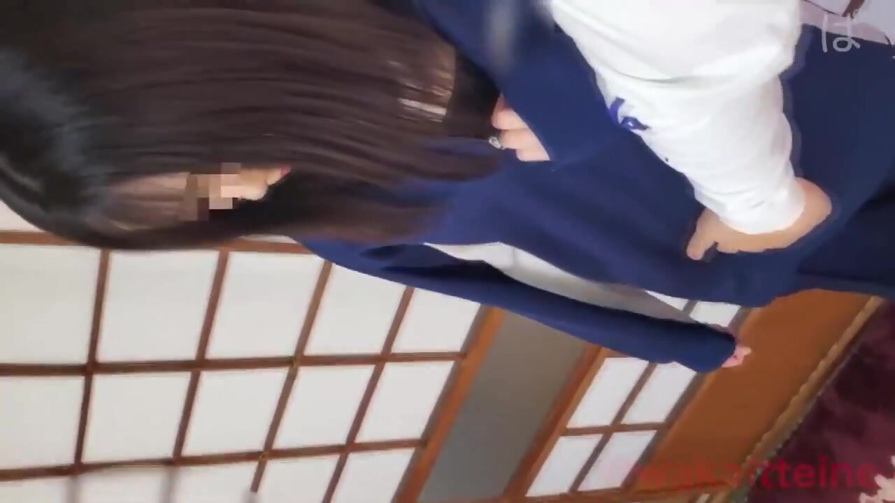 New Year’s Eve and New Year Special Himechan is a full set of fucked. She gets fucked for the first time in school uniform and gets fucked for the first time!