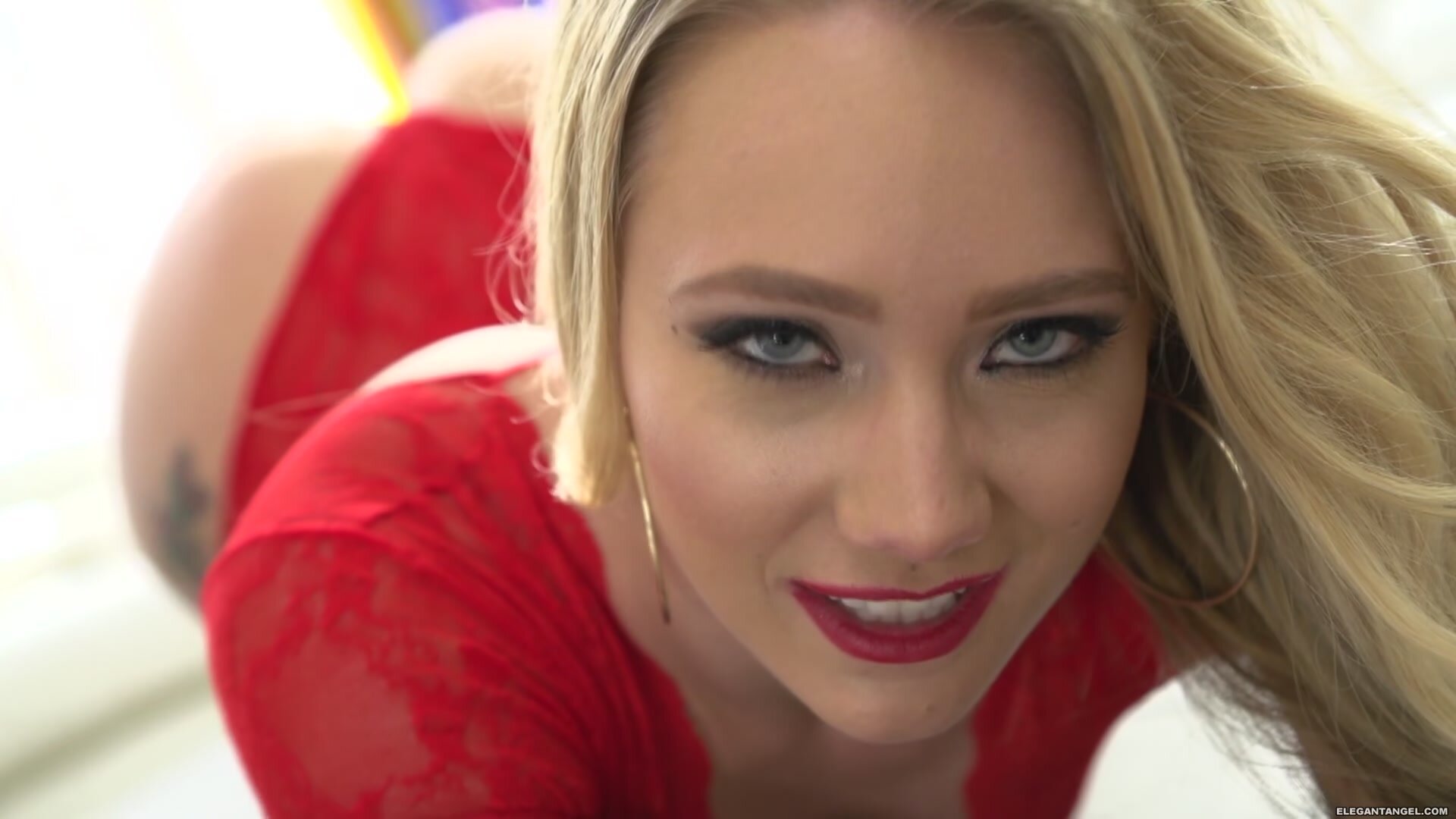 Aj Applegate - Takes It Deep In The Ass