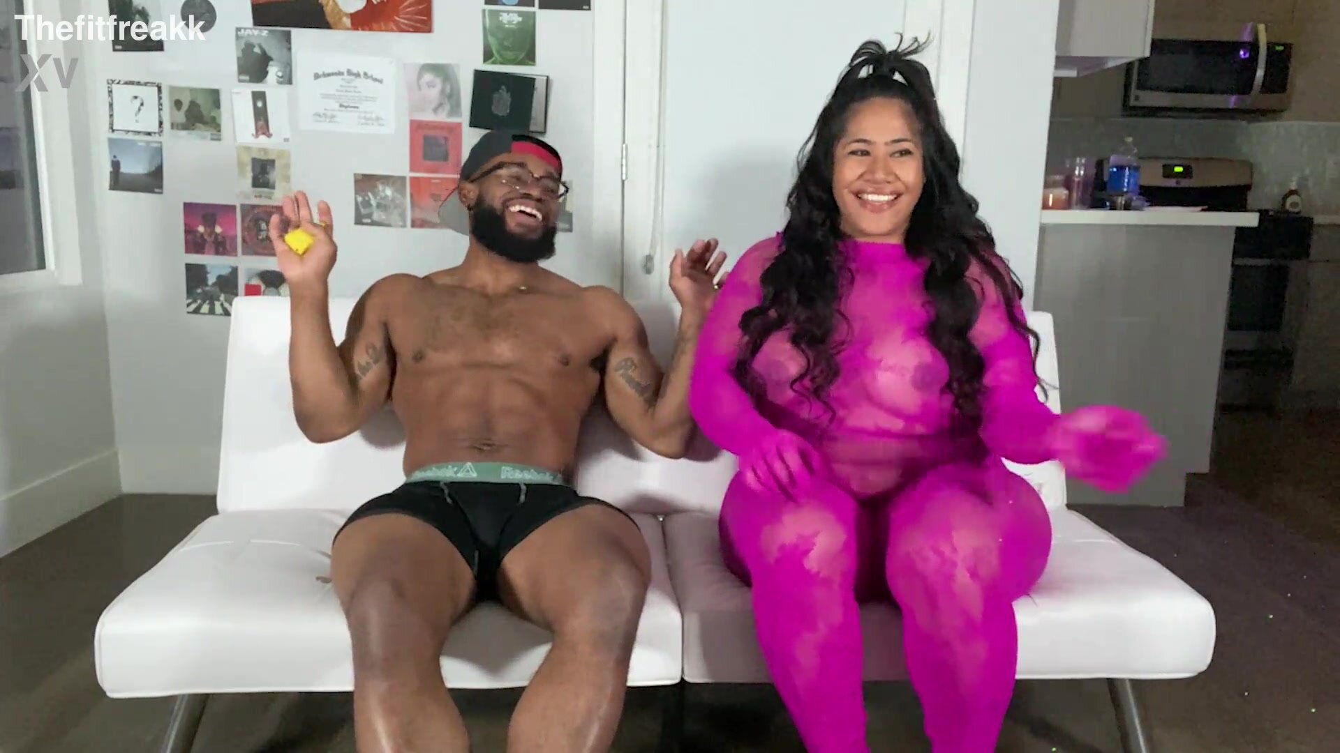 Island Booty plug talk w Thefitfreak onlyfans | Porn...