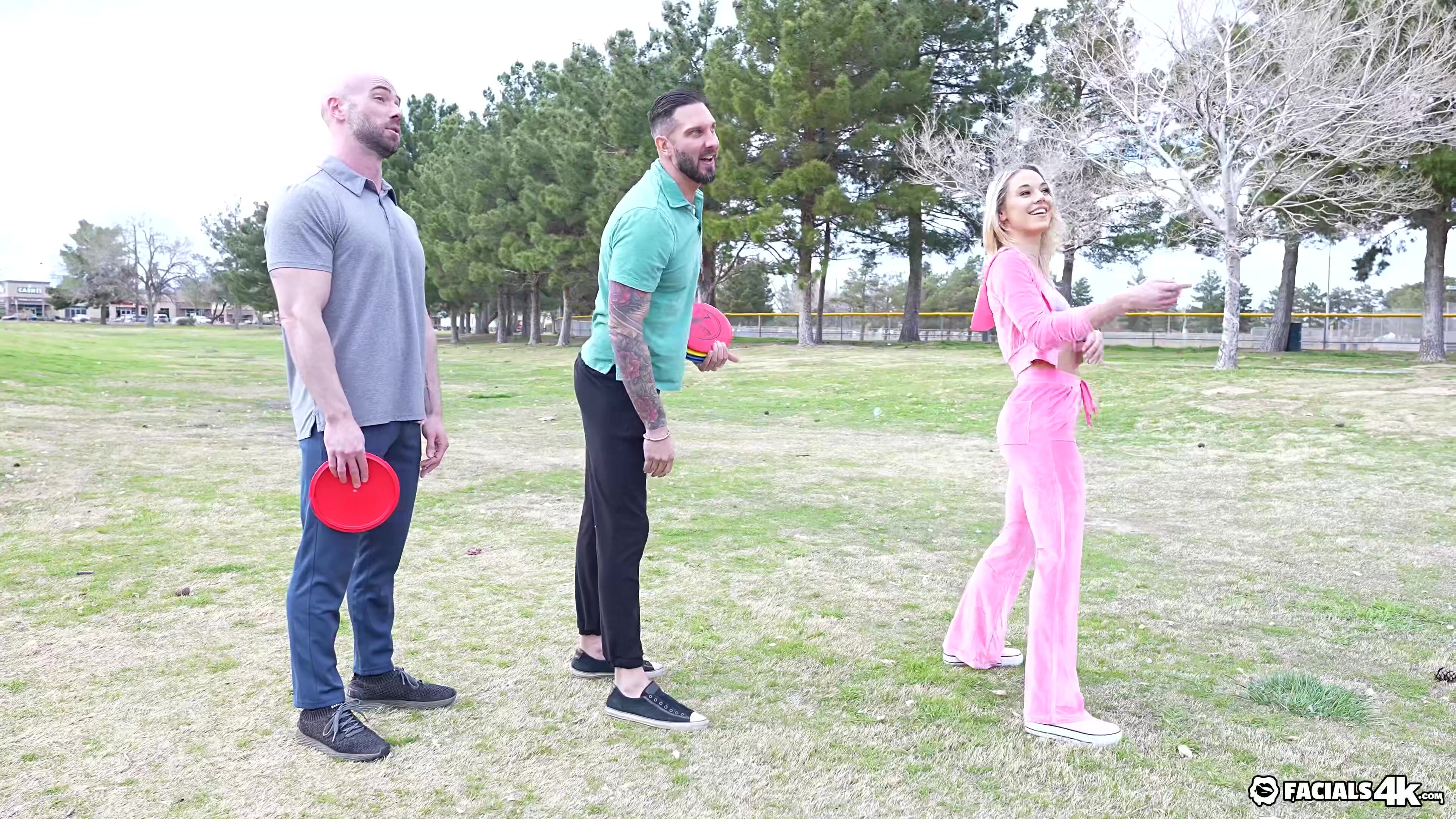 Danny Steele, Kelsey Kane, Quinton James - Disc Golf Threeway