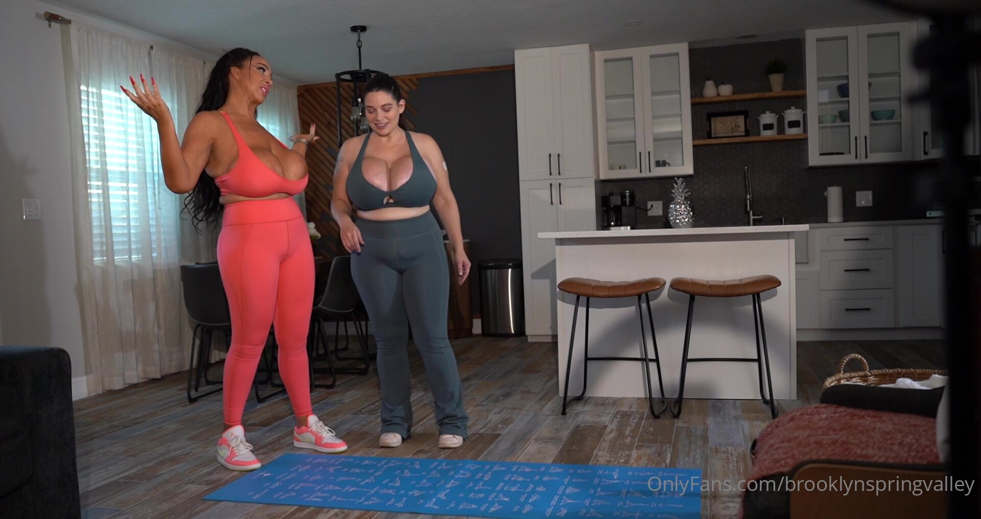 Kristine Kissa & Brooklyn Springvalley - OnlyFans