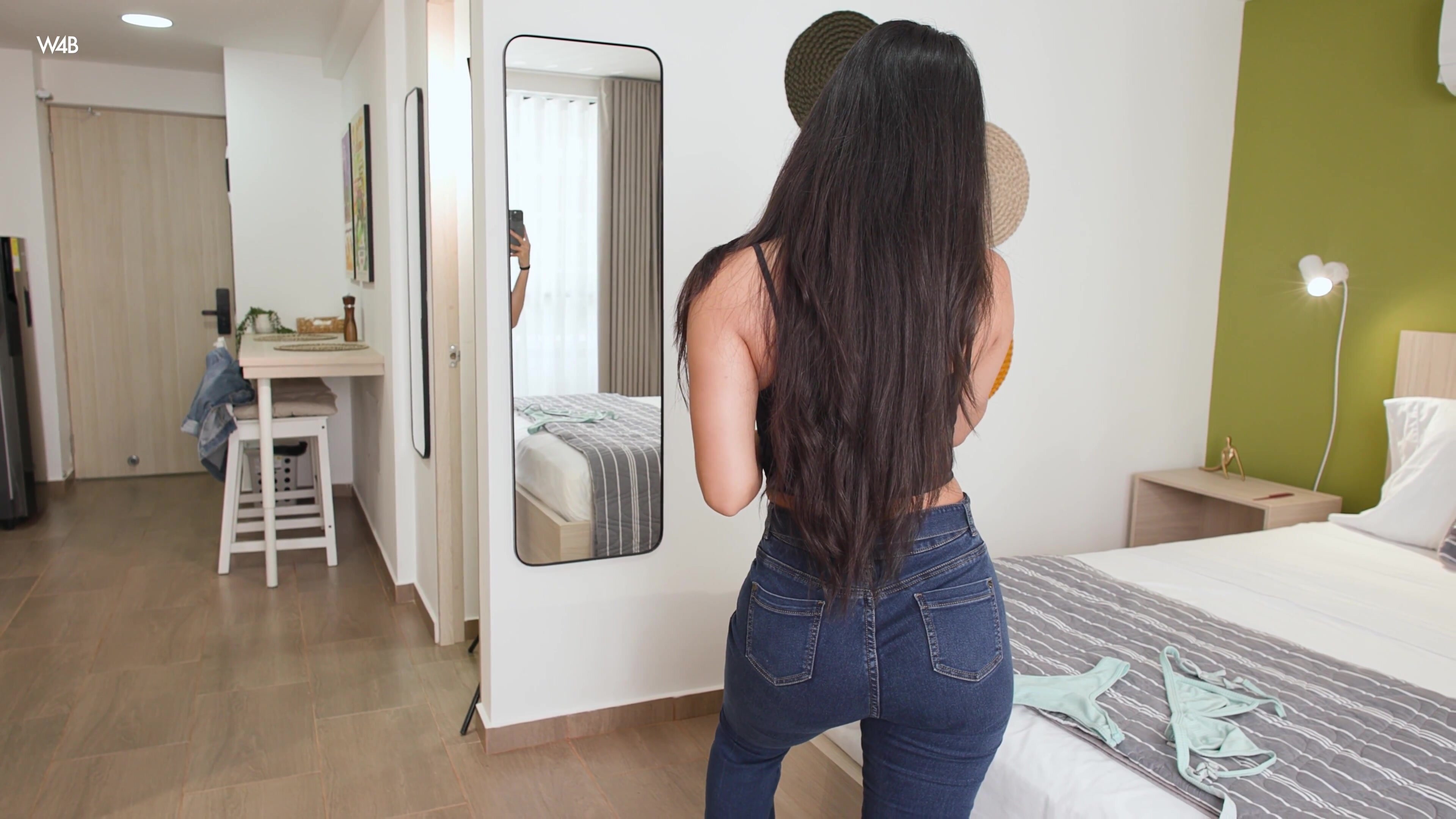 Leyla Grey - Colorful Pleasure in 4K
