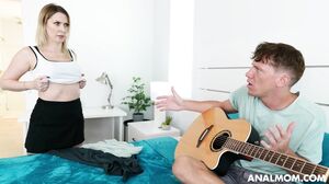 Sydney Paige - Anal Auntie’s Asscapades in HD