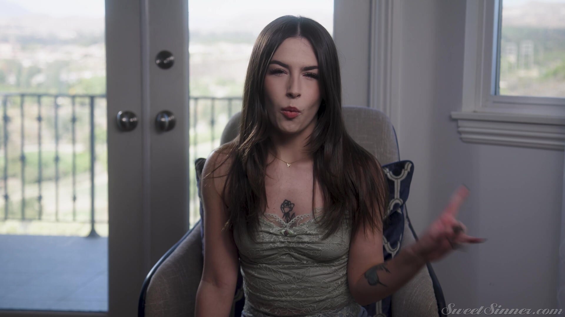 Molly Little - Her Best Friend's Dad - Scene 1