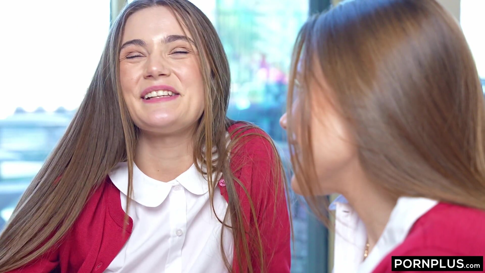 PornPlus - Juniper Ren And Rose Carter - Twin Tease