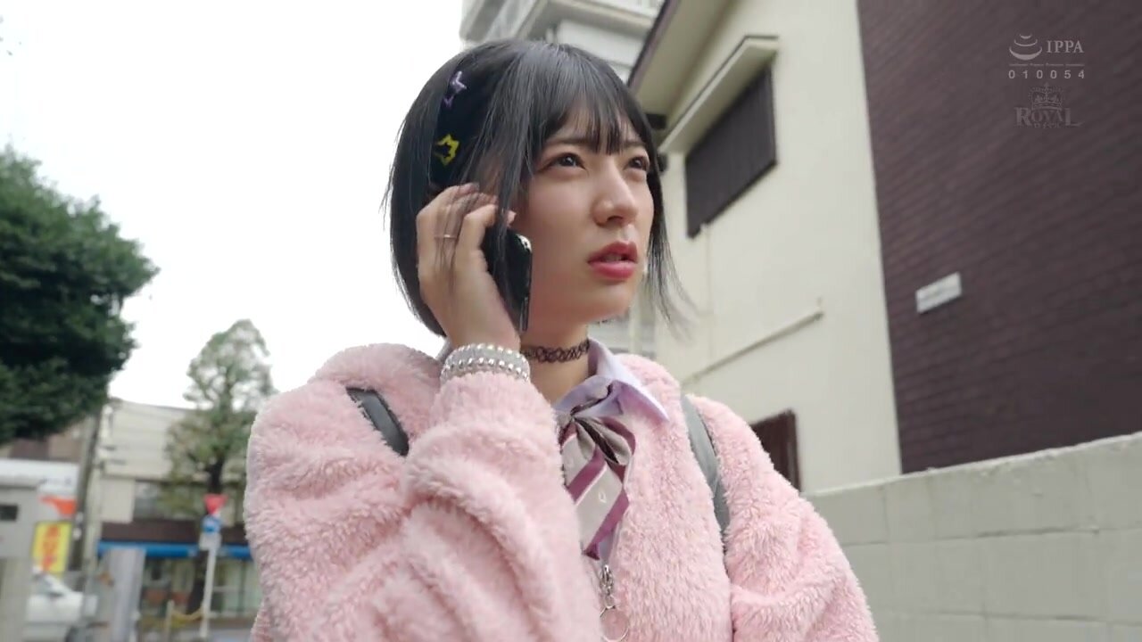 ROYD-237 Living with a runaway slut gal who lets me use her pussy in exchange for rent Yumi Nijimura