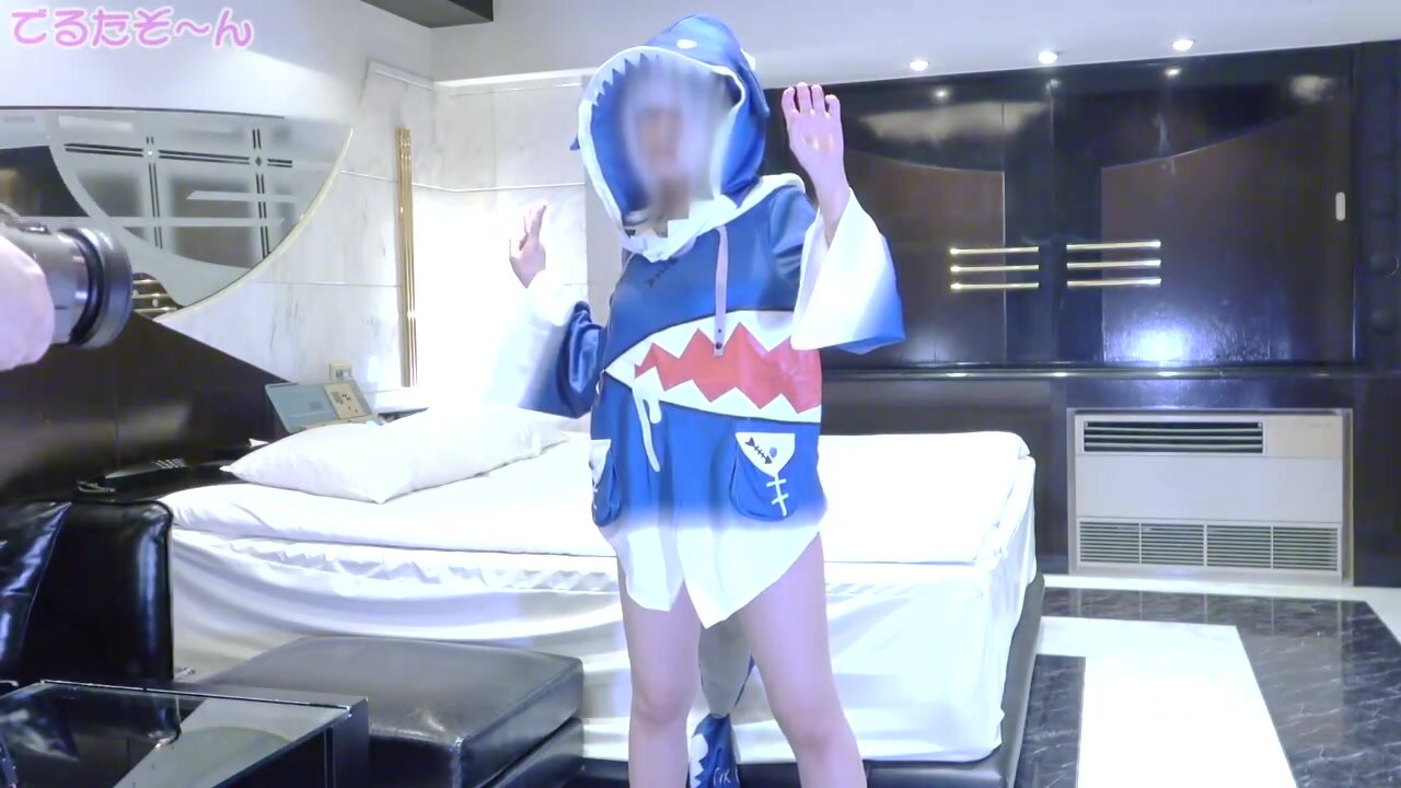 Slim thighs and big labia are hot! Gaulgra-chan! Shark-chan masturbates with a thin vibrator