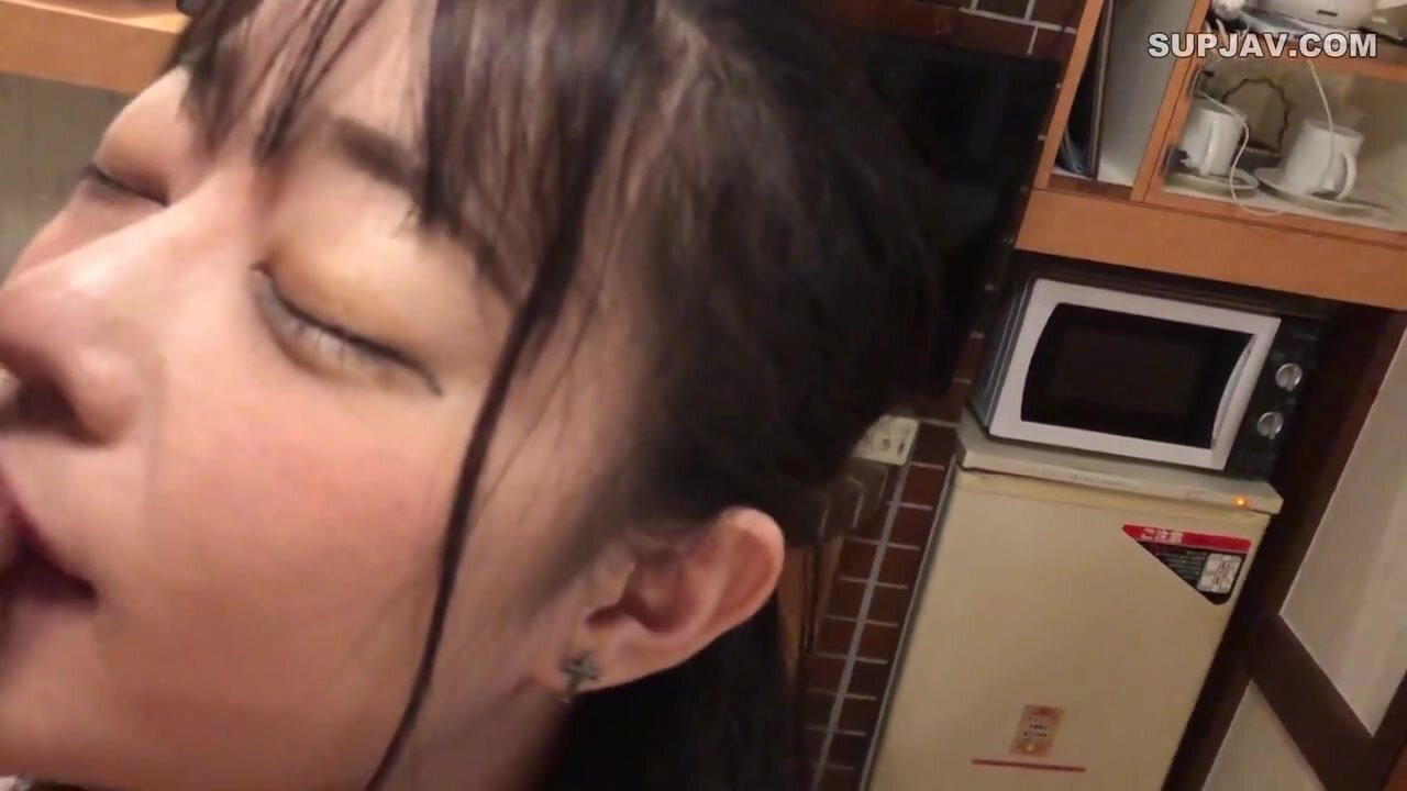 ※74% OFF until the 17th※ [Gonzo] [Face Reveal] [Squirting] I was identified as a lewd married woman who was probably being playd by her husband who she thought she would never see again, and she was trembling as she was played to do what she wanted lol