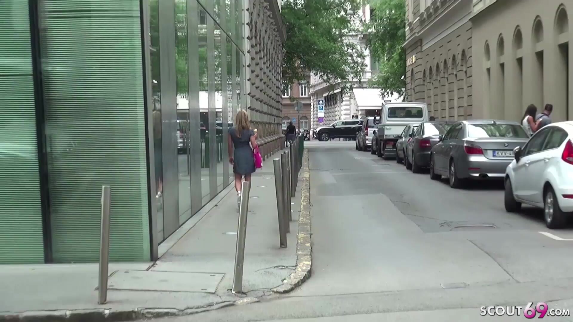 Crazy Blonde Lindsay Seduce To Fuck After Public Agent Casting