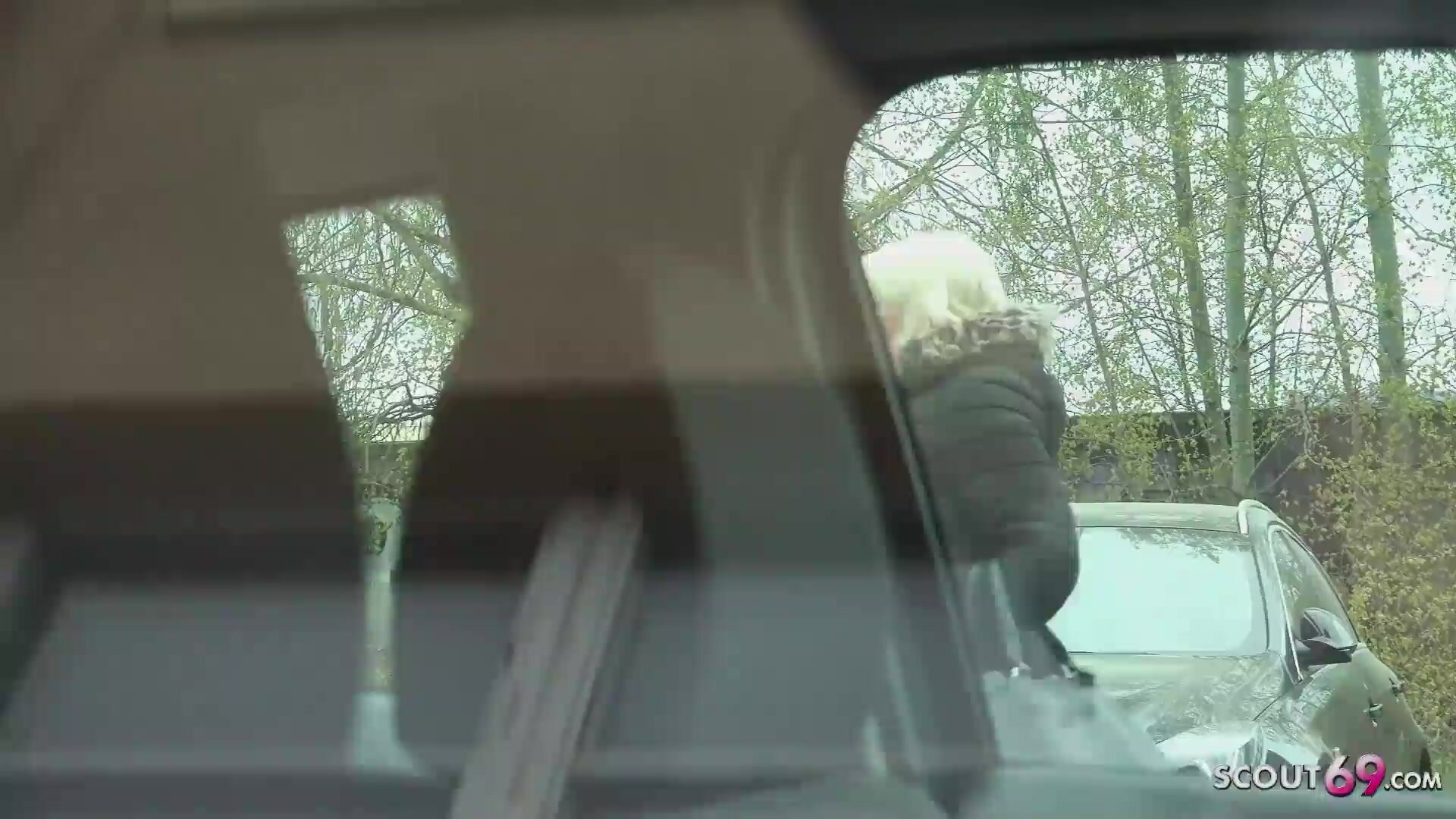 Tiny Girl Mini Hotcore Pickup And Fuck At Street Casting